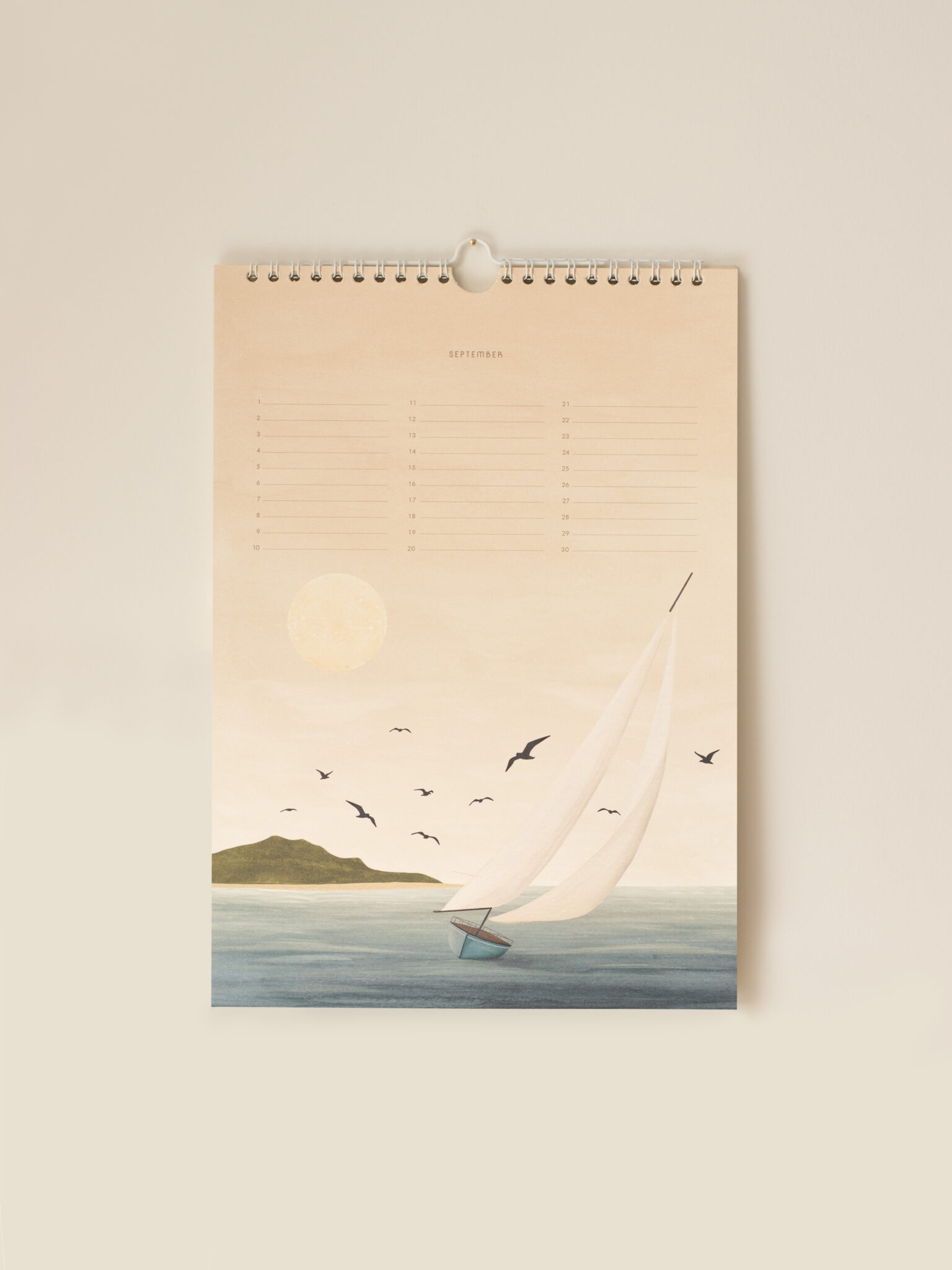 September illustratie uit de Sâlt + Flor verjaardagskalender met open landschap en overgang naar herfst