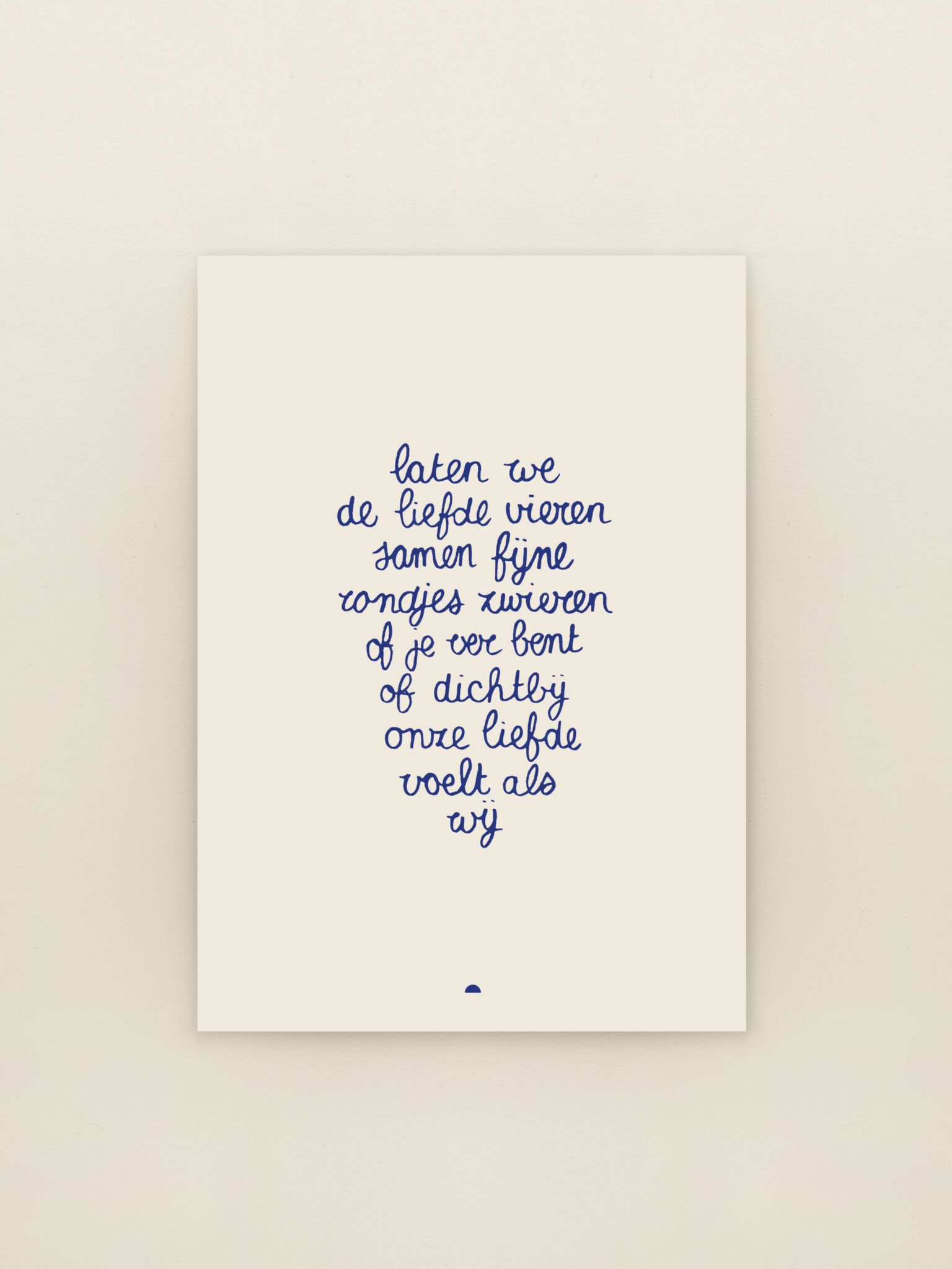 Wenskaart De liefde vieren met handgeschreven tekst over liefde en verbondenheid